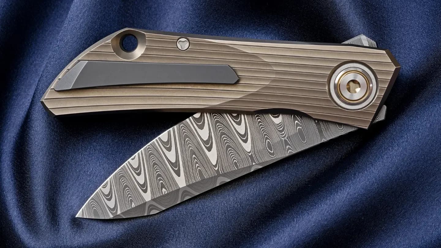 Shirogorov, Strip
