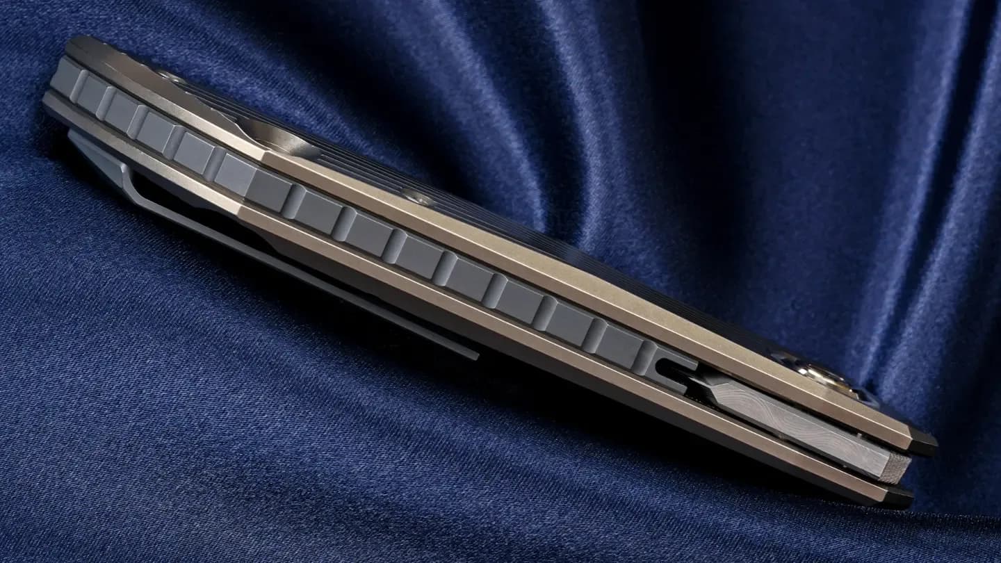Shirogorov, Strip