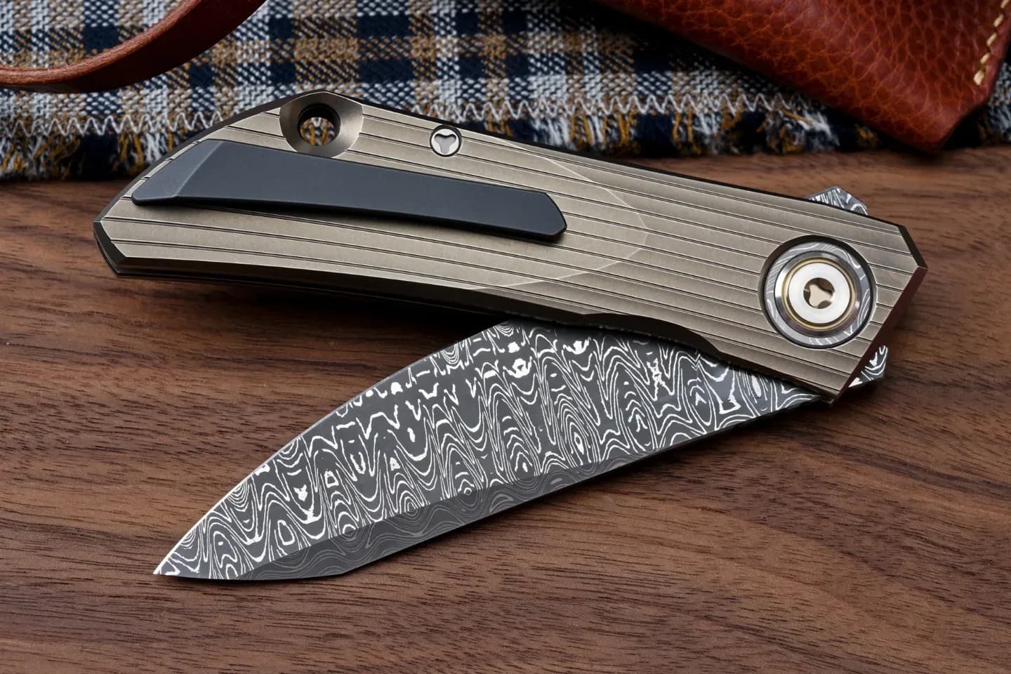 Shirogorov, Strip