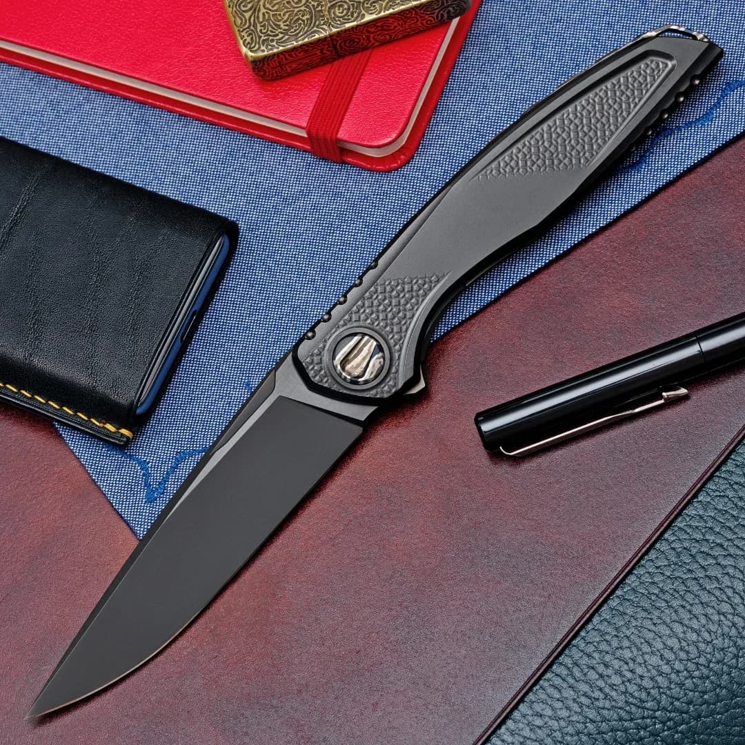 Shirogorov, Astrum BearSquare Black
